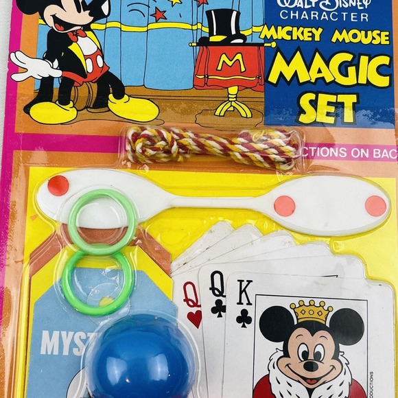 Vintage Mickey Mouse Magic Set Walt Disney Character Monogram Products - Picture 4 of 6